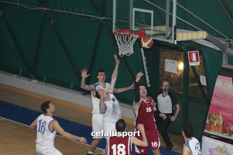 120304 sport 458_tn.jpg